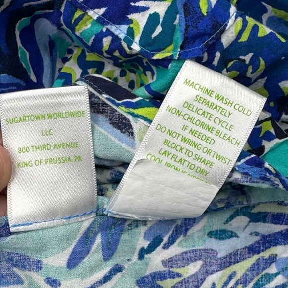 Vibrant Lilly Pulitzer Blue & Green Notched Collar Button-Down Shirt - Picture 8 of 13